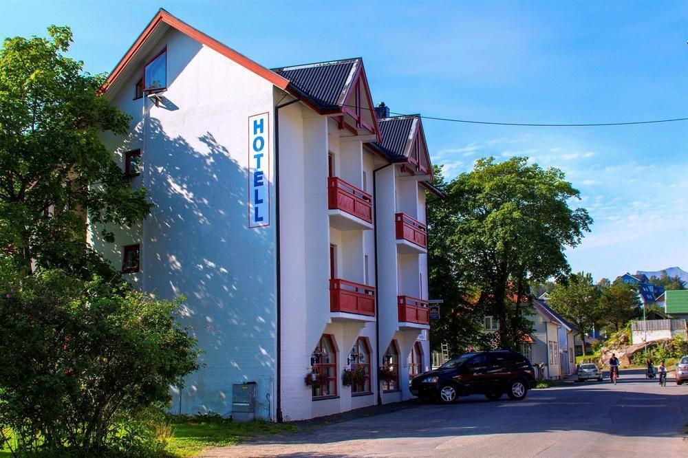 Fast Hotel Lofoten Svolvær Buitenkant foto