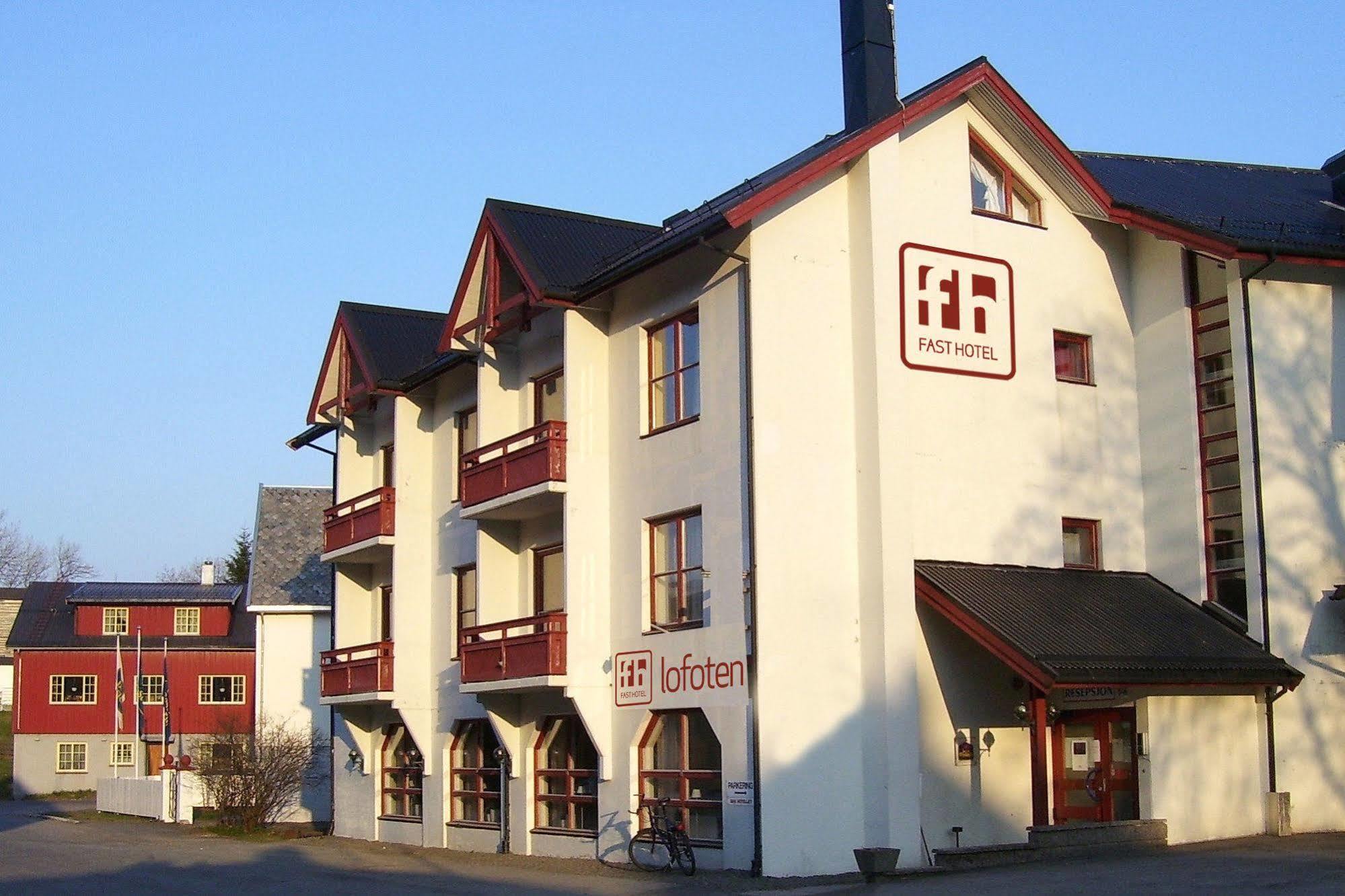 Fast Hotel Lofoten Svolvær Buitenkant foto